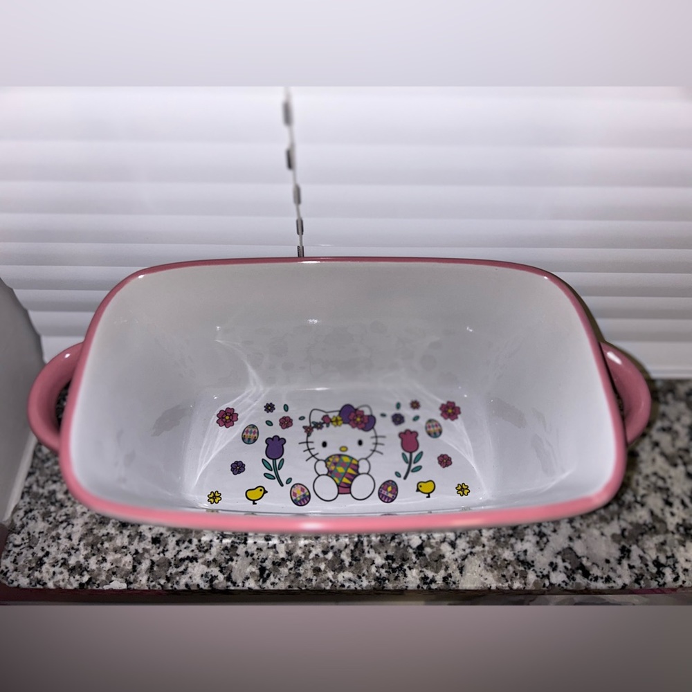 Hello kitty baking dish - Picture 2 of 2